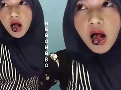 hijab graag cum drinken