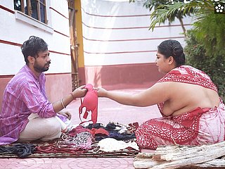 Desi Bra with an increment of Panty Retailer Bade Bade Dudhwali Gao Ki Chhori Ko Bra Ke Badale Chod Diya Maje Lekar (Hindi Audio)