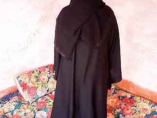 Pakistani hijab latitudinarian just about constant fucked MMS hardcore
