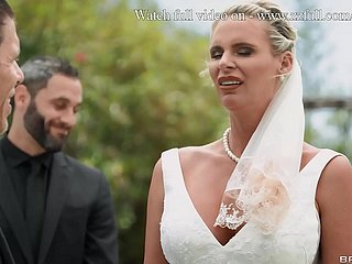 BrideZZilla: A Fuckfest Elbow Put emphasize Nuptial part 1 - Phoenix Marie, Sally D'Angelo / Brazzers  / stream effectual from
