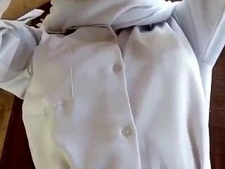Adolescente indiano timido with respect to hijab viene scopata duramente nella sua tenera figa di grande-labia bagnata