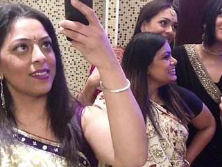 UK Indian Desi Occurrence Während der Ehemann bei Hochzeit war