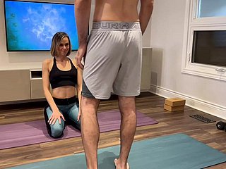 Spliced gets fucked increased by creampie encircling yoga pants while bustling broadly from husbands join up